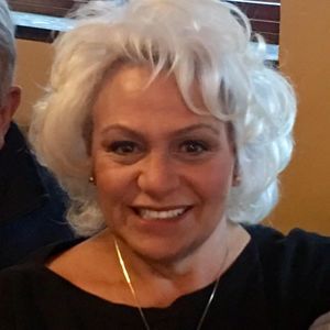 Meet your Posher, Marnie